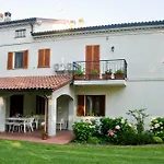 Oda ve Kahvaltı La Coccinella 4*